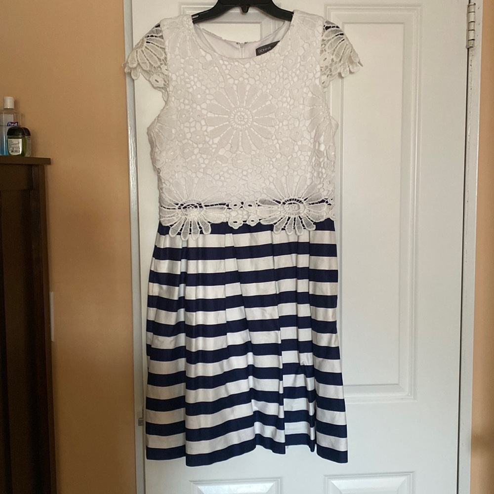 Dress with pocket